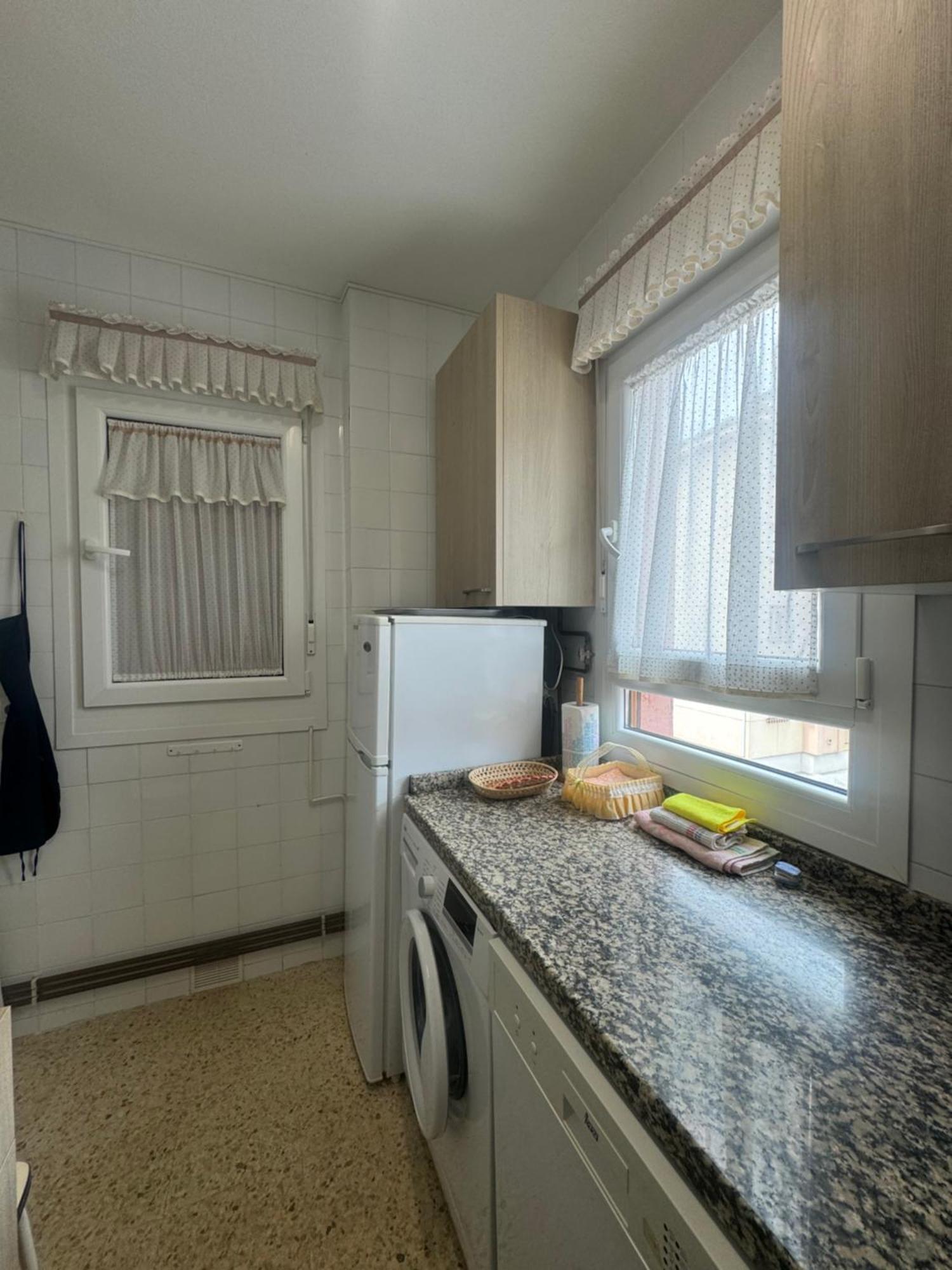 Apartamento En Llanes Con Plaza De Garaje Cubierta Exterior foto